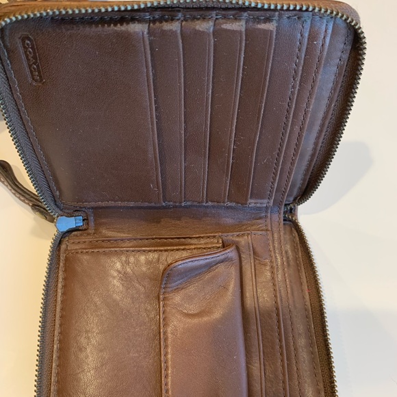 Coach Bag with Matching Wallet - Picture 4 of 11